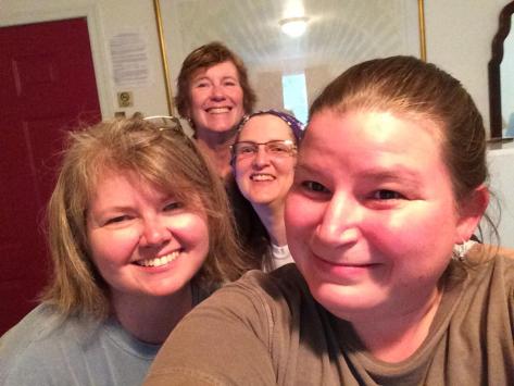 Credit to Bag Lady for this  Group Selfie at the Stardust Motel!